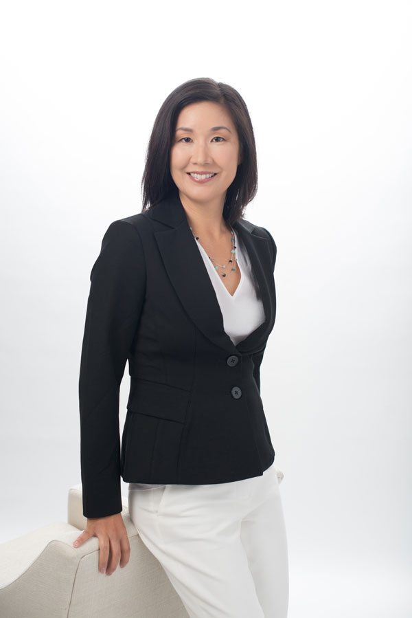 Leslie Wang, Writing Coach & Developmental Editor